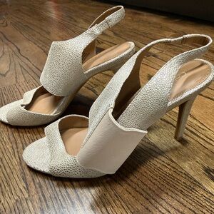 Calvin Klein Cream Stingray Heels Size
